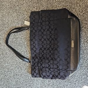 Coach shoulder Bag with White Keychain